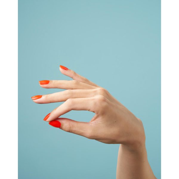 445973_CND-2023-SUMMER24GLEAMANDGLOW-HAND-COBRANDED-IGNIGHTED-RGB-4000x5000