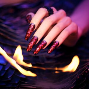 CND Queen-Tessential Full collection